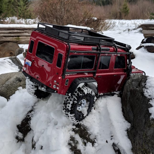 RC Land Rover in the snow