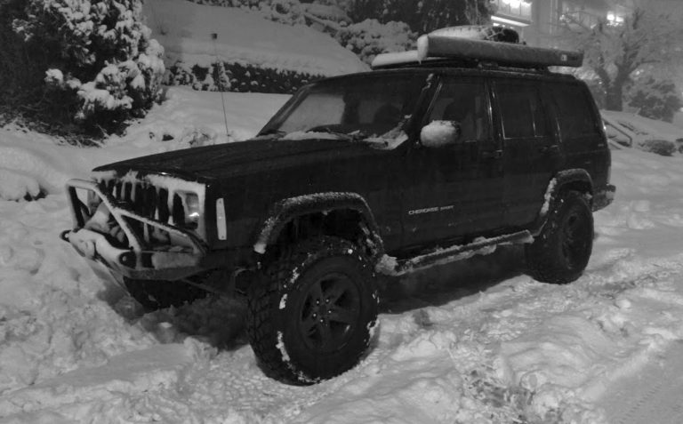 Yokohama Geolandar M/T+Tires In the Snow