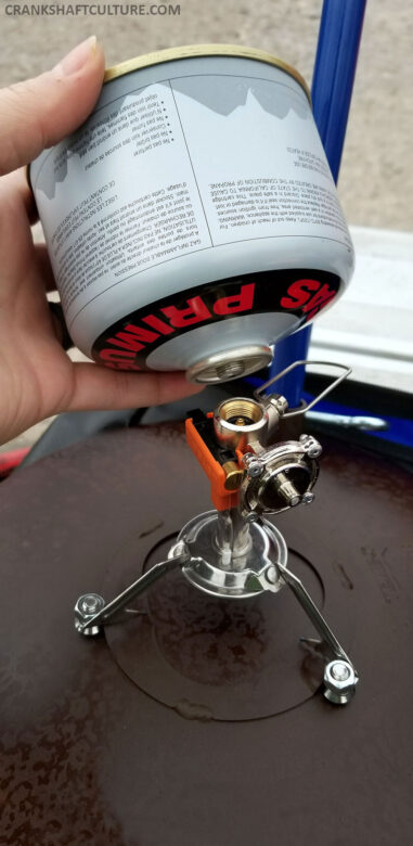 Fuel canister mount