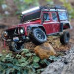 Land Rover TRX-4 Flexing on rock