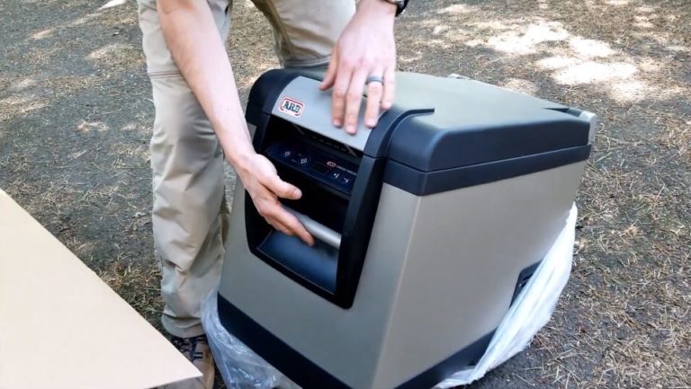 ARB Classic Series II Fridge Freezer Unboxing