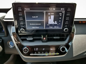 2020-Toyota-Corolla-Hybrid-infotainment-screen