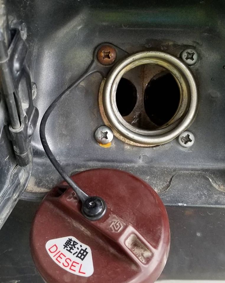 Installing a Long Range Fuel Tank on our Mitsubishi Pajero