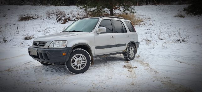 Honda CR-V with Toyo Celsius All-Weather tires