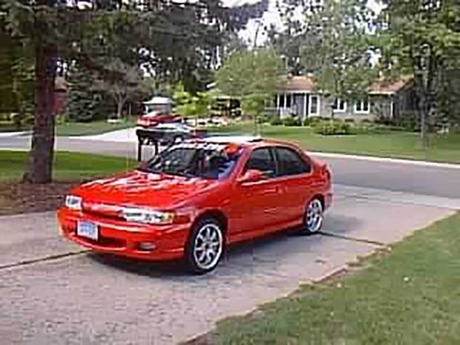 Bad photo of a 1999 Nissan Sentra
