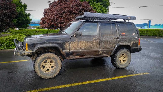 A dirty Jeep Cherokee XJ