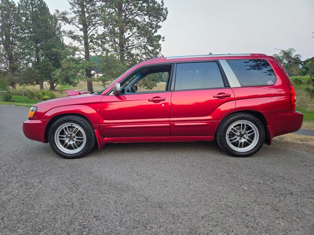 2005 Subaru Forester XT side shot