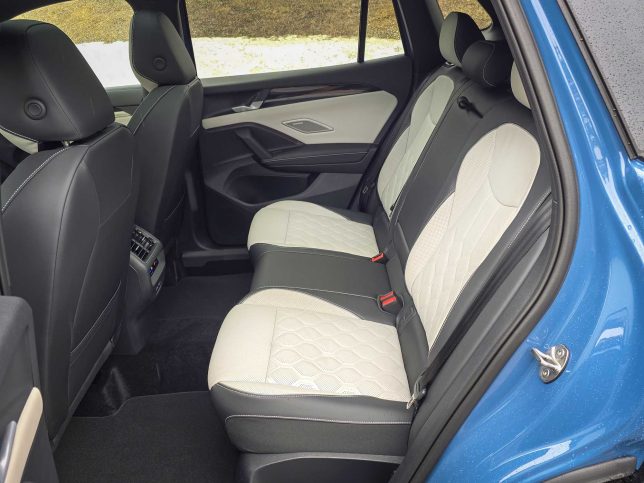 2025 Volkswagen Tiguan SEL R-Line rear passenger area
