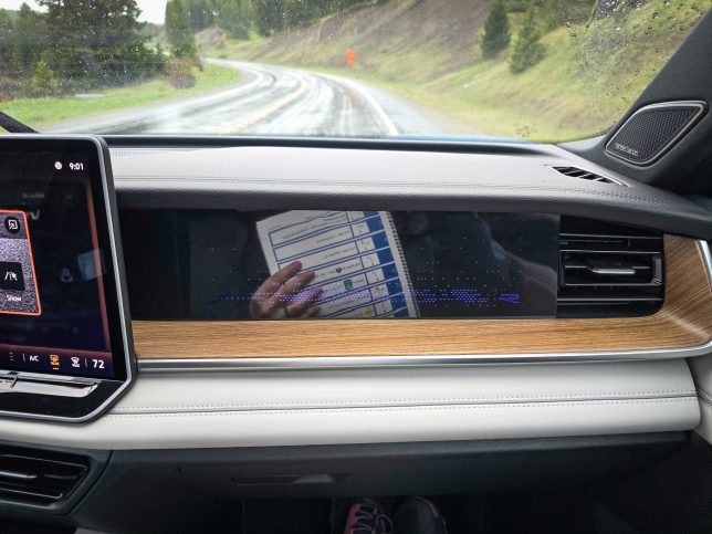 2025 Volkswagen Tiguan SEL R-Line's reflective front dash