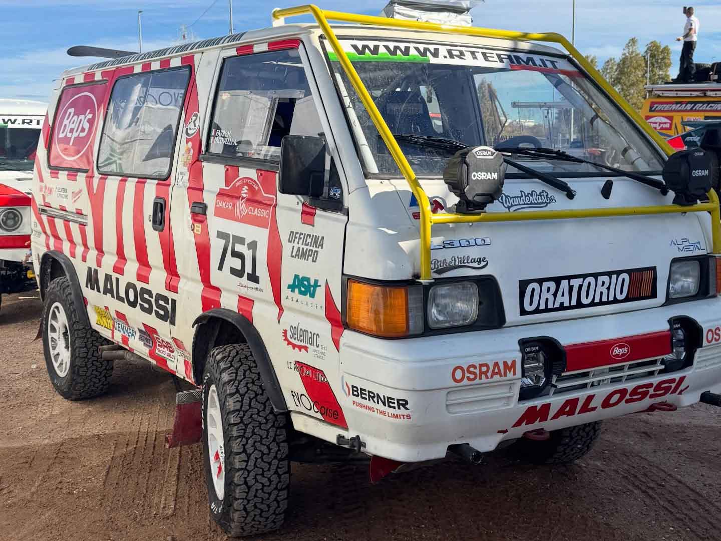 Mitsubishi Delica L300 rally car