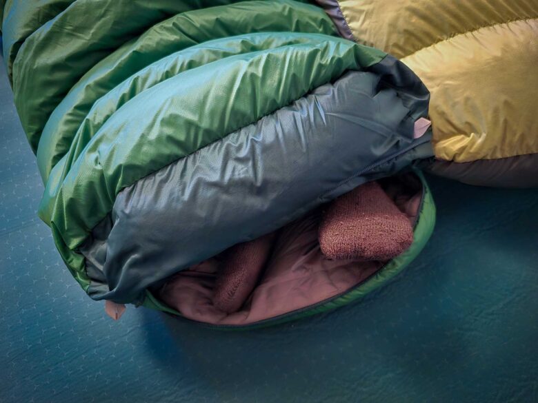 Sea to Summit Ascent Down Sleeping Bags have a separate footwell zipper for ventilation.