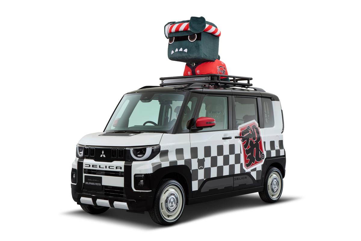 Mitsubishi Delica Festival at Tokyo Auto Salon
