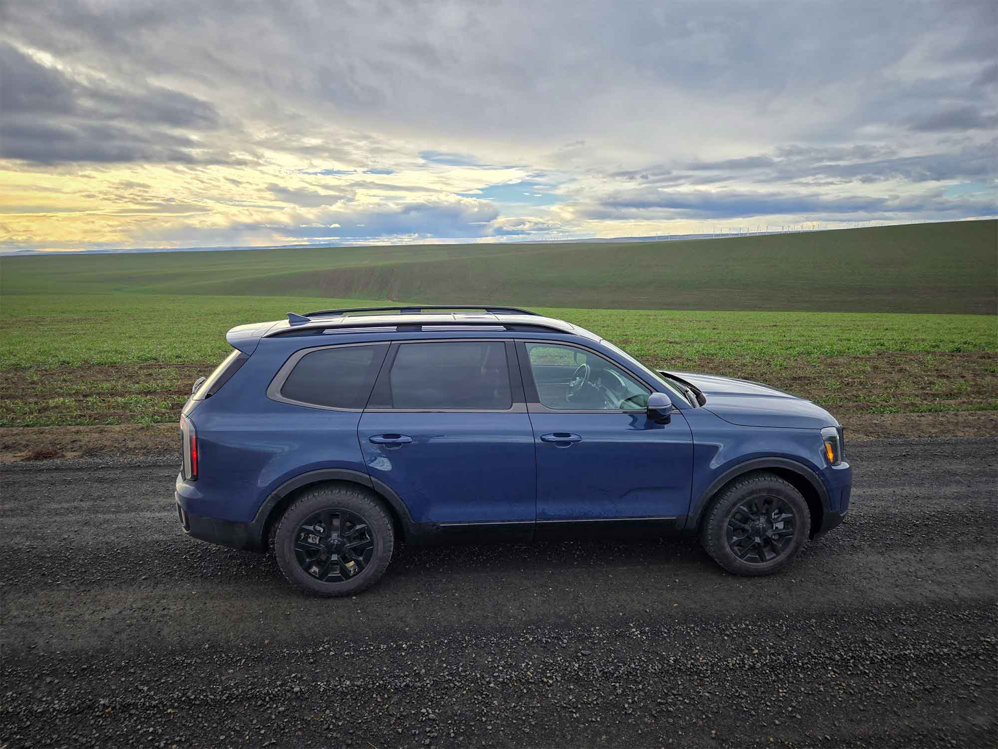 2025 Kia Telluride on a back road