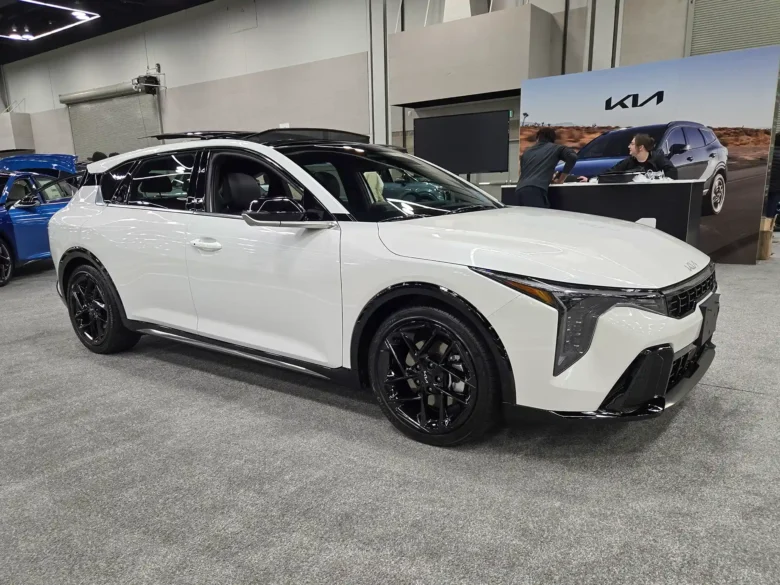 2026 Kia K4 GT in white