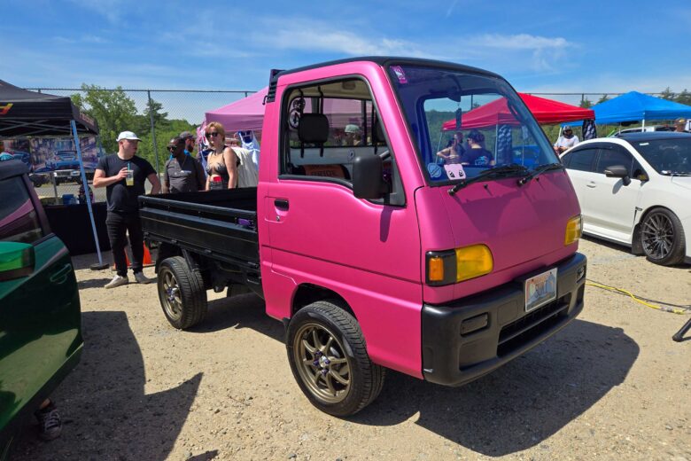 Pink Subaru Sambar kei truck