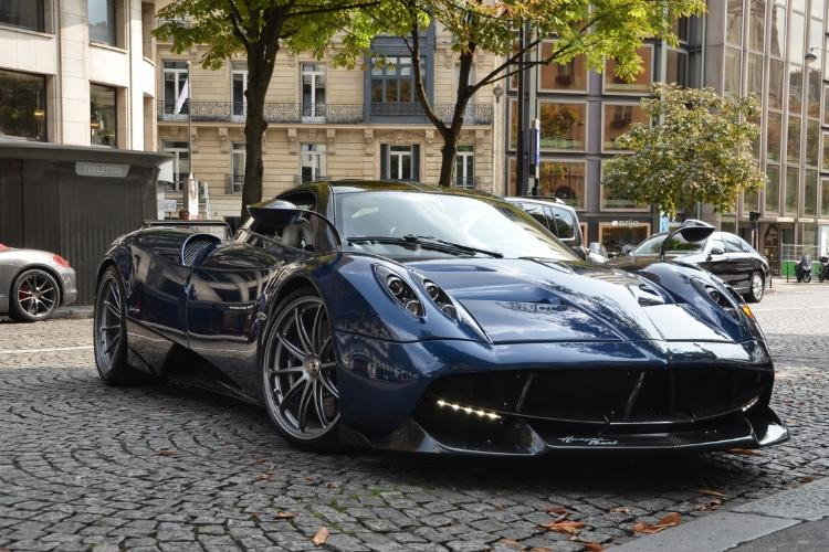 The Best US Cities if You’re a Car Enthusiast