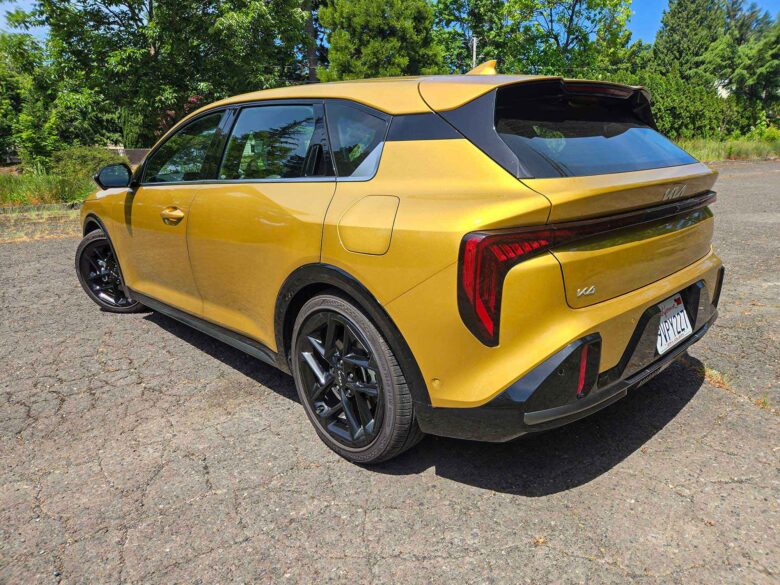 Kia K4 Hatchback GT-Line Turbo rear photograph